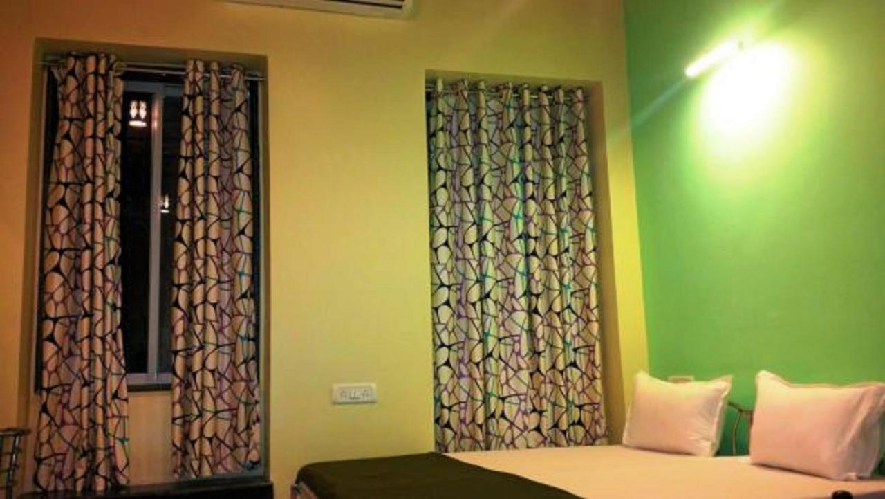 Hotel Blue Bird Colaba Mandve Exteriér fotografie